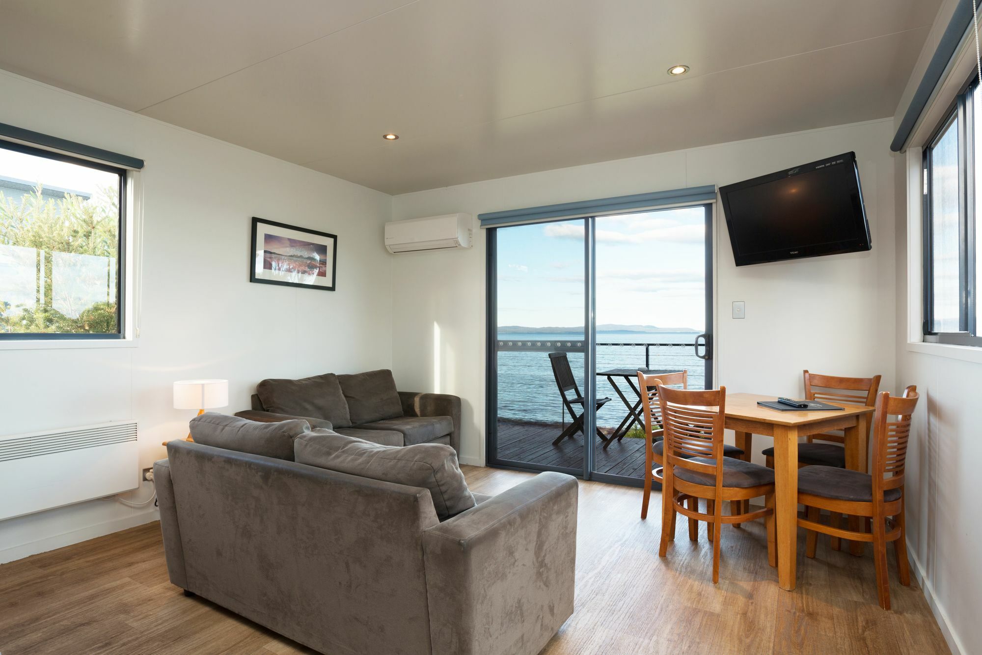 Swansea Beach Chalets Экстерьер фото